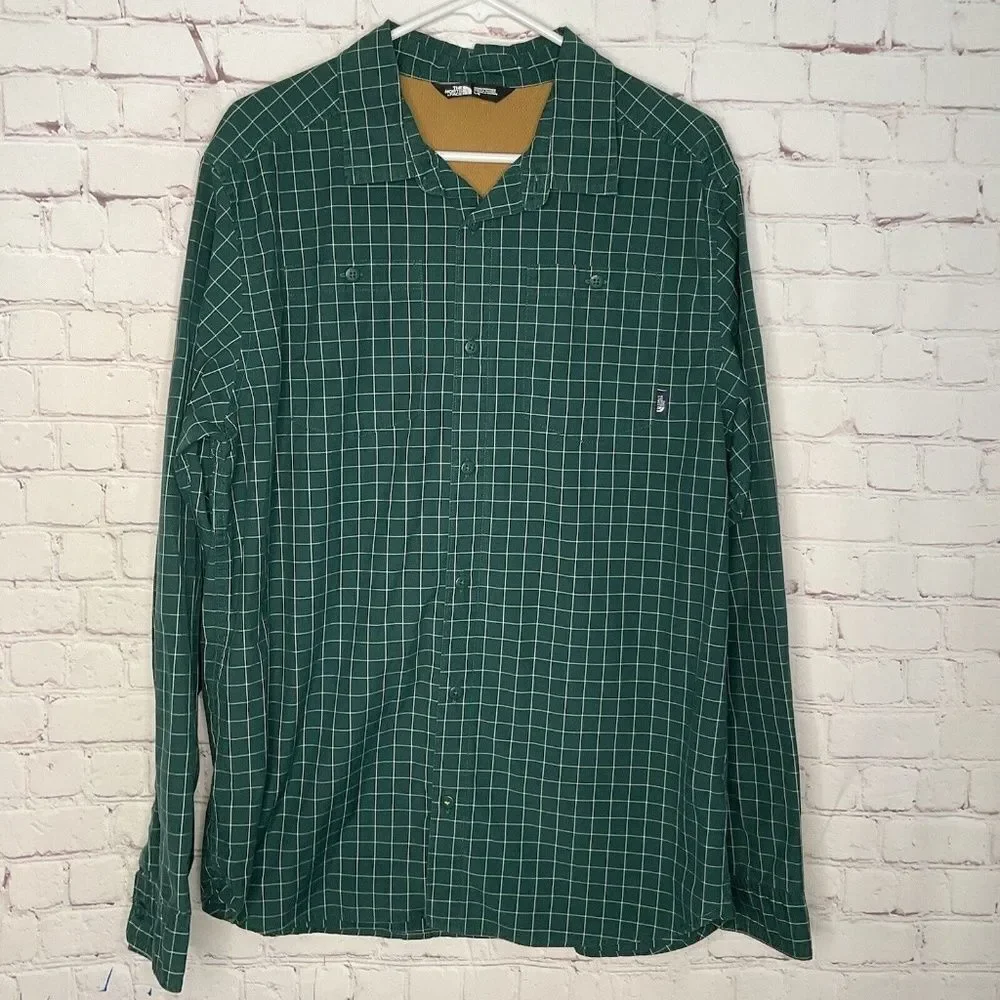 The North Face Men's Green/White‎ Check/Plaid Long Sleeve Button Up Shirt Size L